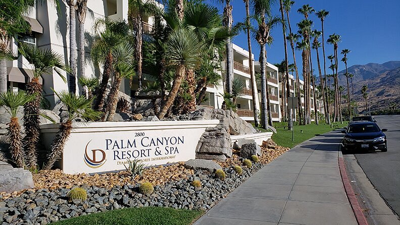 palm canyon resorts entrance