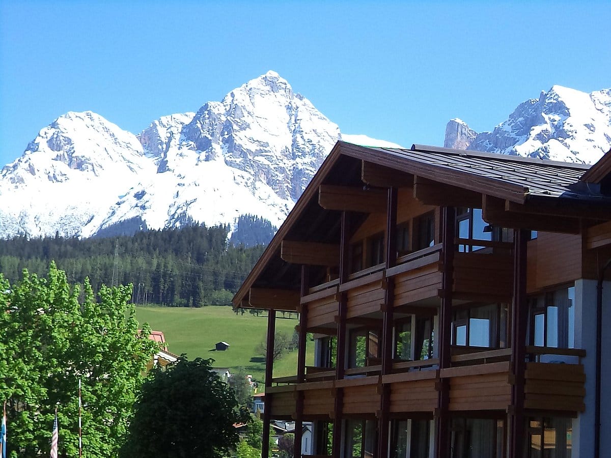 Alpenland Sporthotel mountians