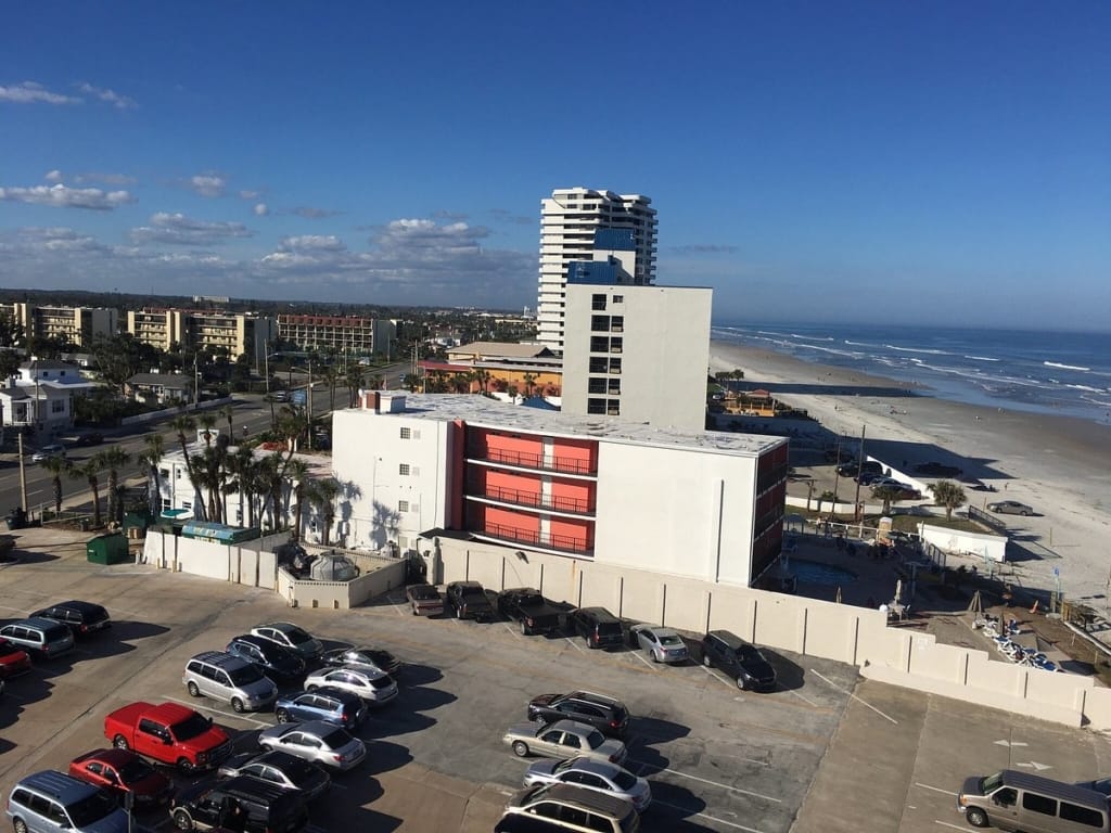 Americano Beach Resort building