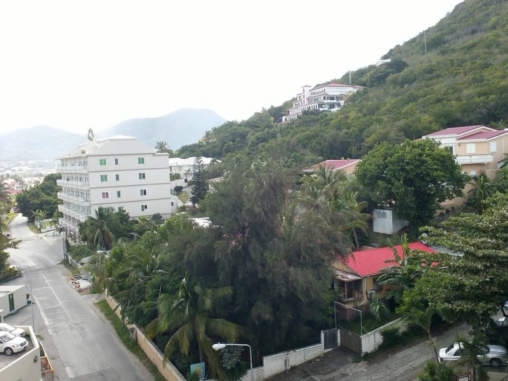 Atrium Resort On Simpson Bay Beach