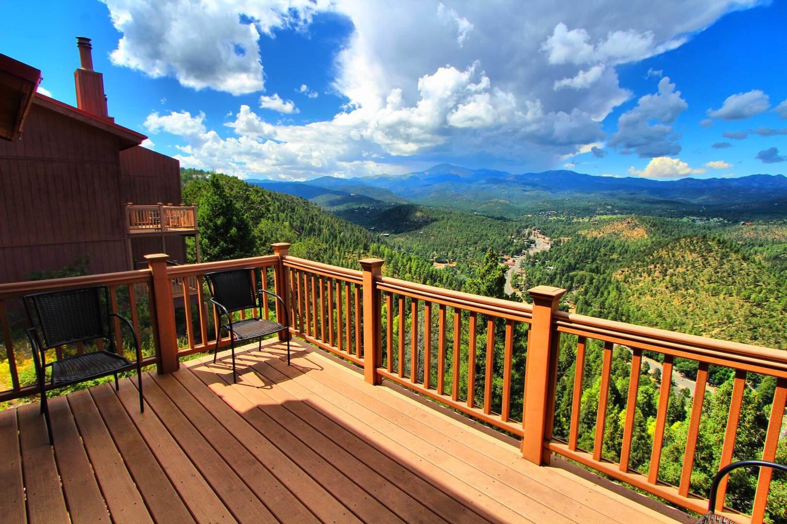 Crown Point Resort — Balcony