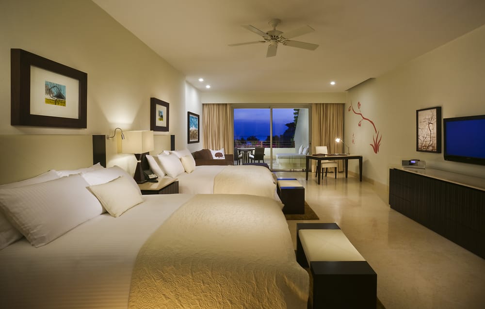 Grupo Velas Resorts Bedroom