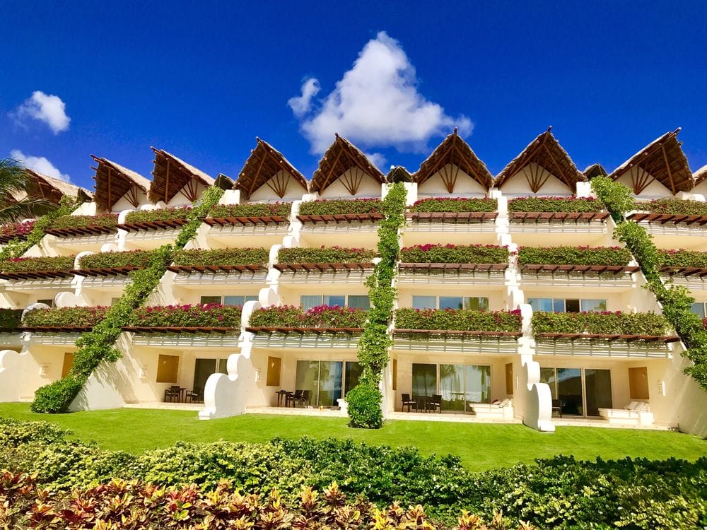 Grupo Velas Resorts Exterior