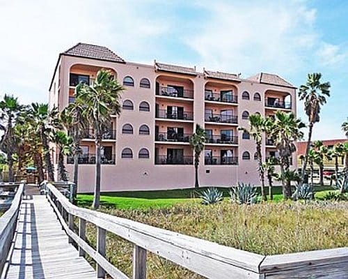 Las Olas Beach Club Of Cocoa Beach