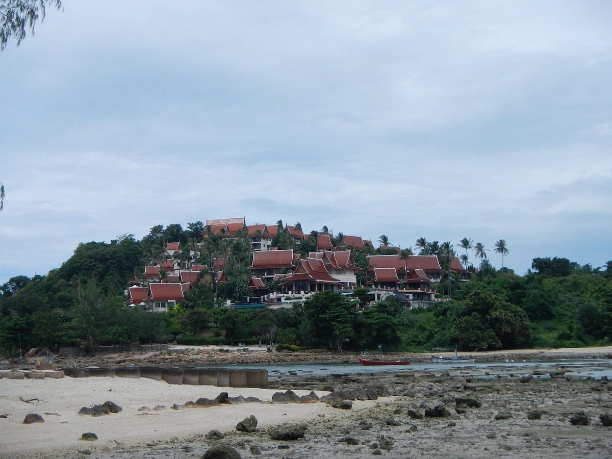 Quality Vacation Club At Samui Peninsula beach view