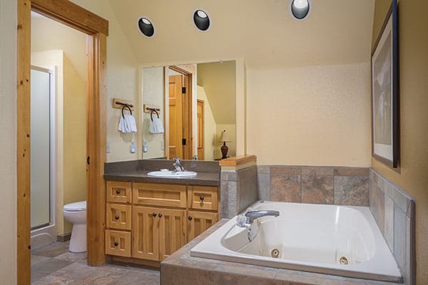 Worldmark Running Y Bathroom