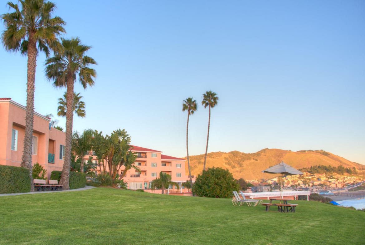 San Luis Bay Inn Exterior