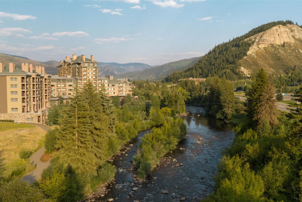 The Westin Riverfront Mountain Villas Exterior