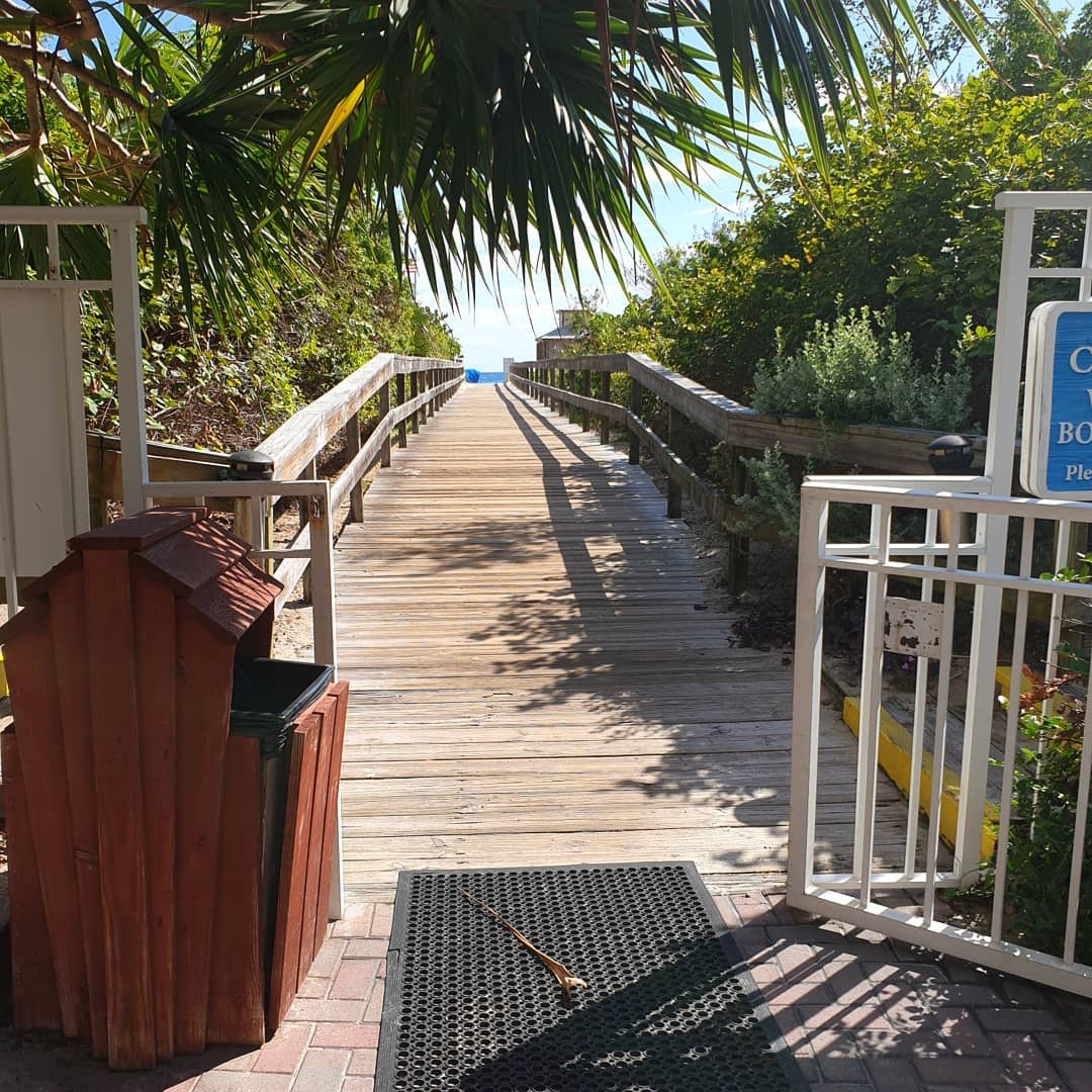 Vacation Village Voyages Membership beach