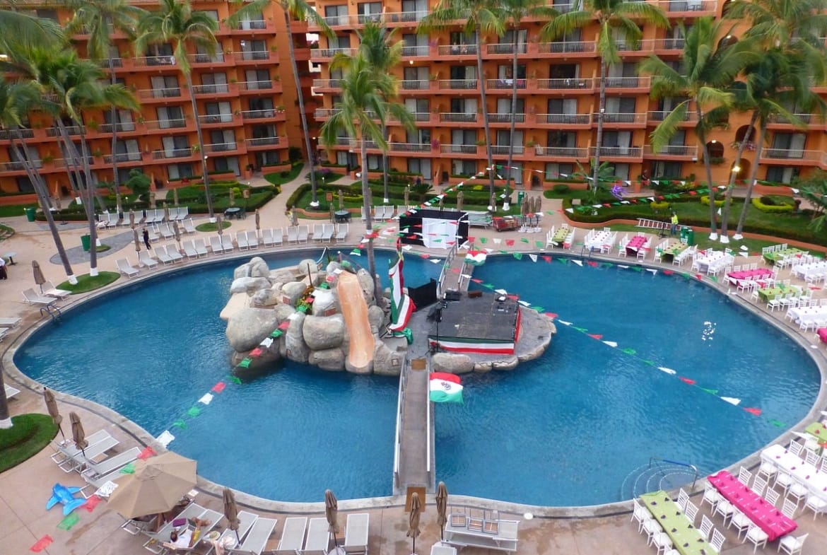 Villa Del Palmar pool