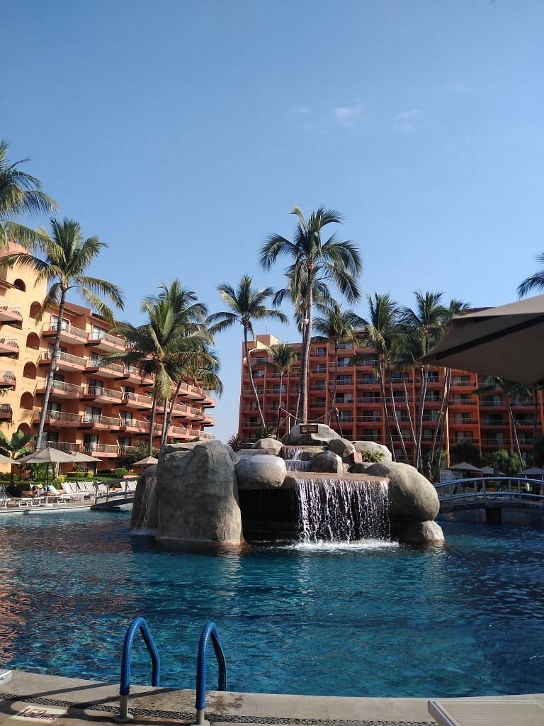 Villa Del Palmar waterfall