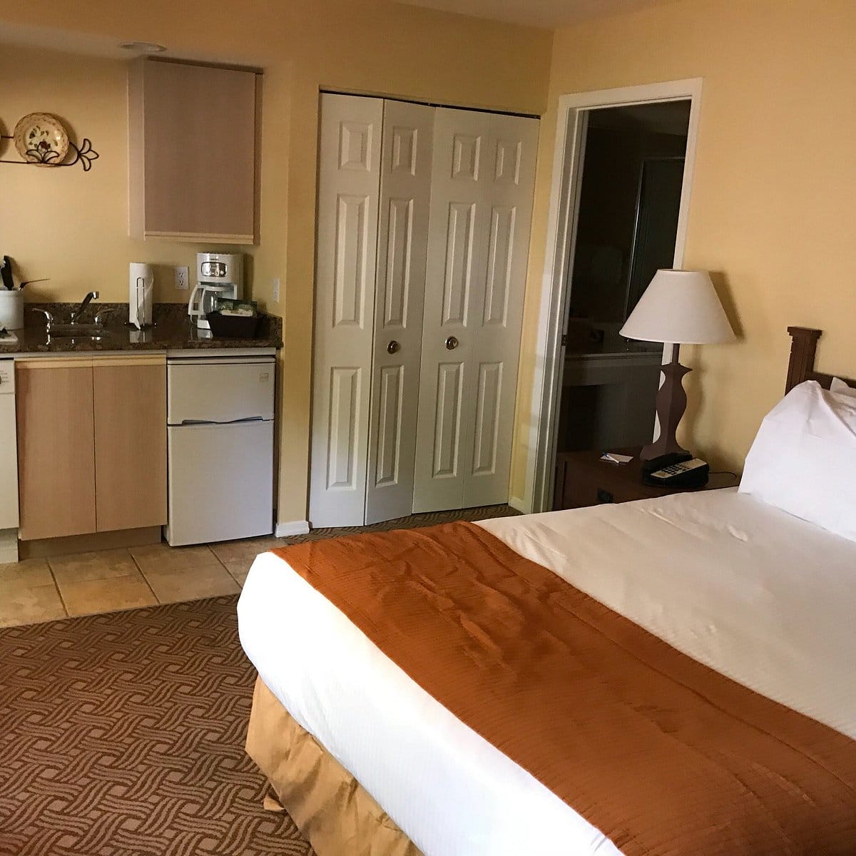 Wyndham Branson At The Falls bedroom