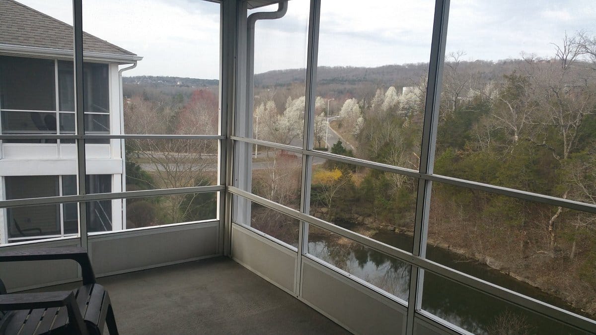 Wyndham Branson At The Falls screen balcony