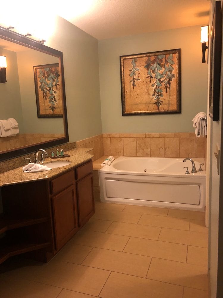 Wyndham Cypress Palms bathroom