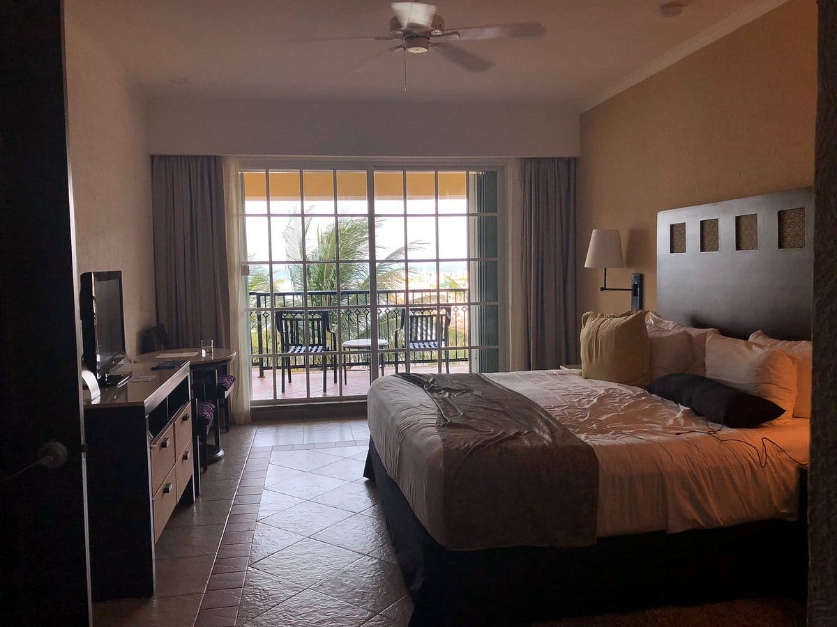 Wyndham El Cid Marina Beach Hotel & Yacht Club bedroom