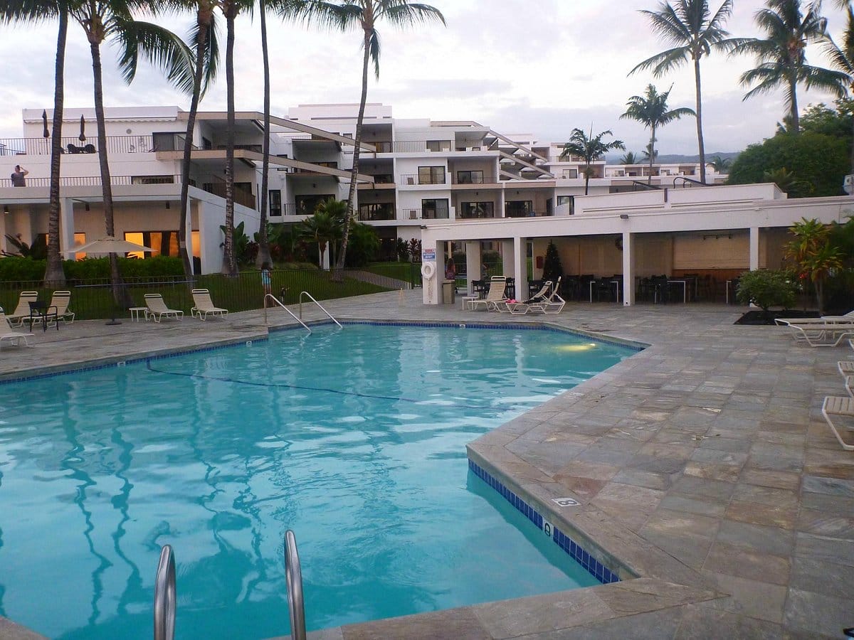 Wyndham Hawaii At Royal Sea Cliff pool area