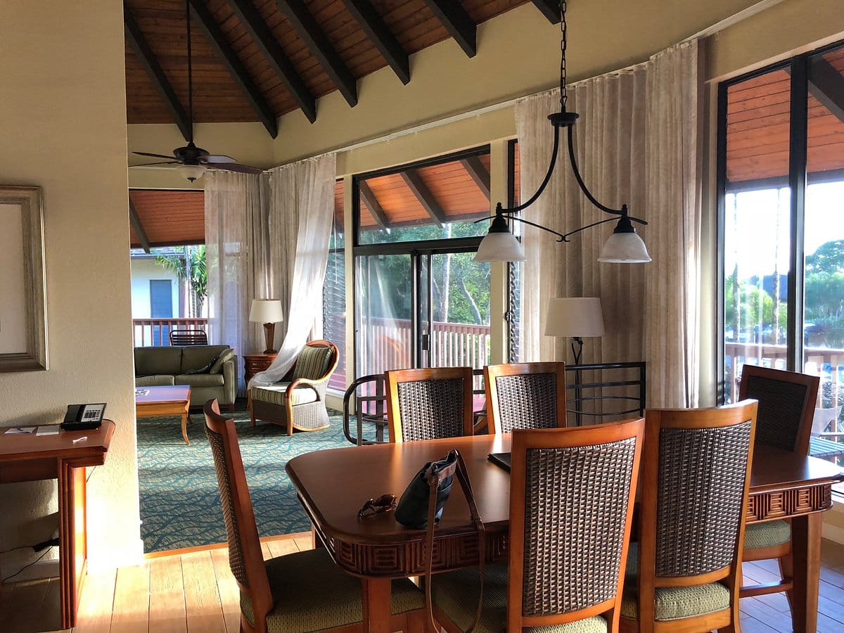 Wyndham Ka'Eo Kai dining