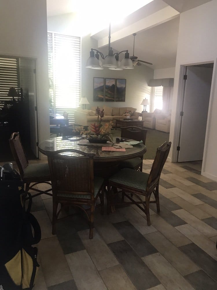 Wyndham Makai Club dining