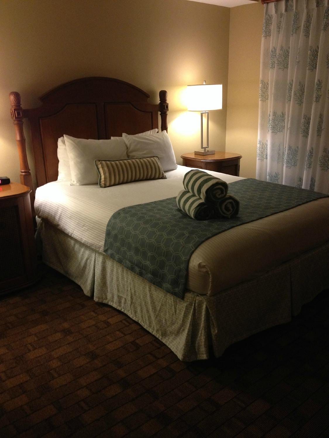 Wyndham Panama City Beach bedside