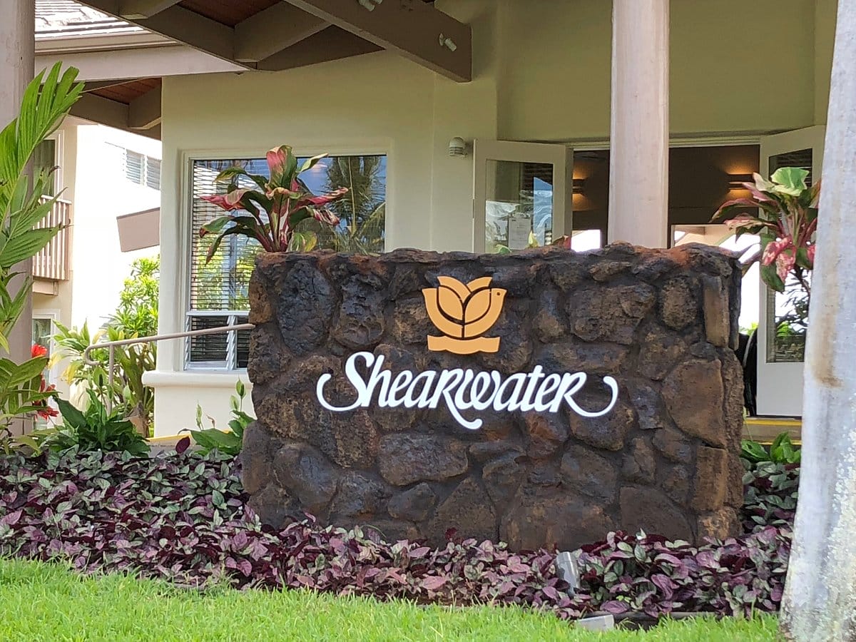 Wyndham Shearwater sign