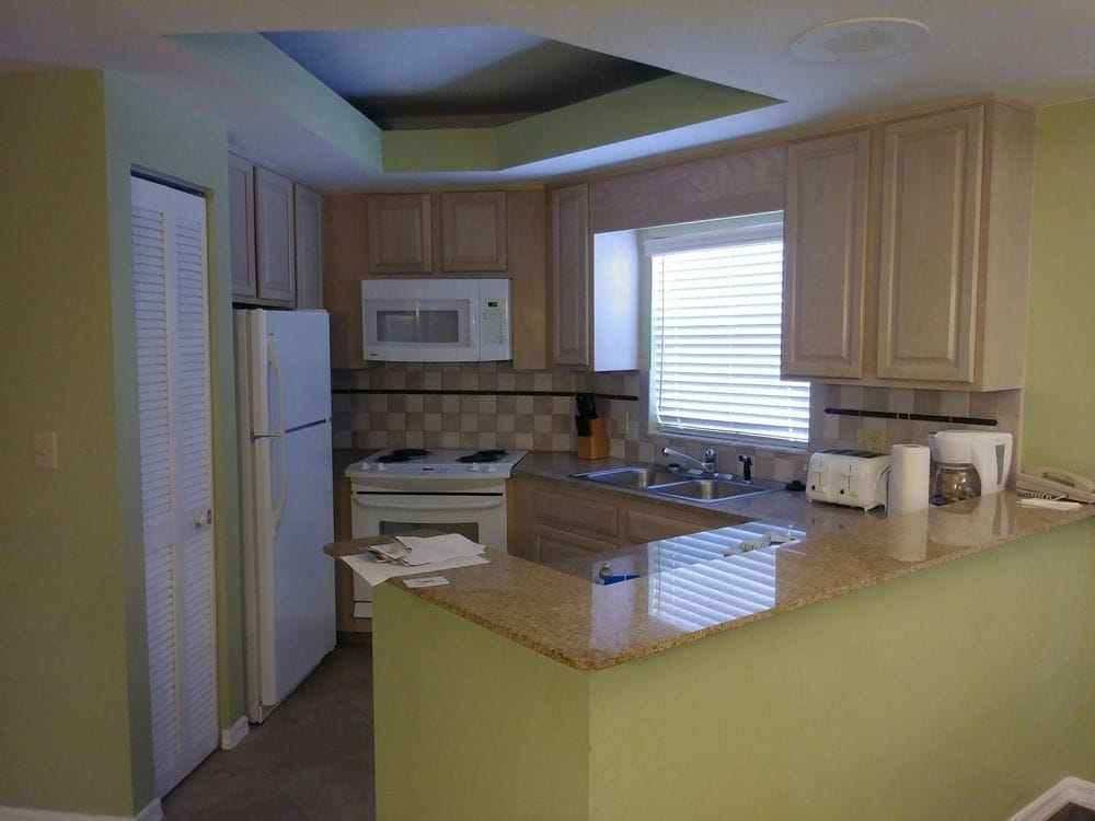 Wyndham Star Island Resort And Club kitchen area