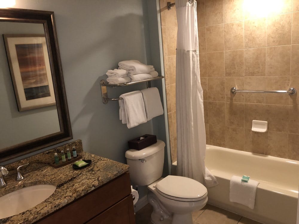 Wyndham Vacation Resorts At National Harbor bath