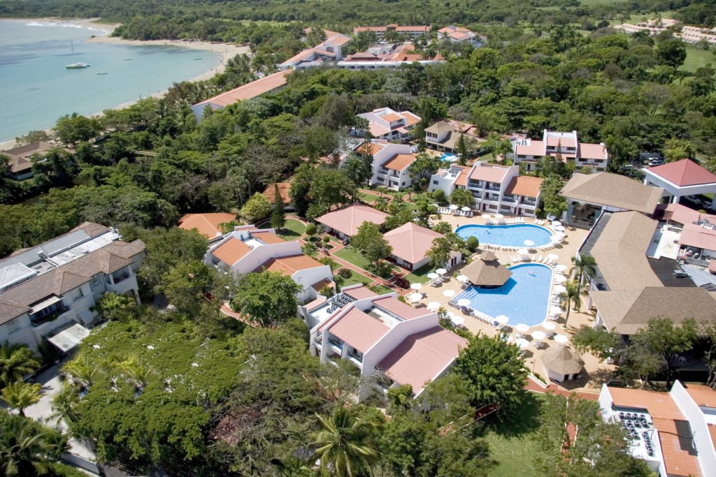 Bluebay Villas Doradas