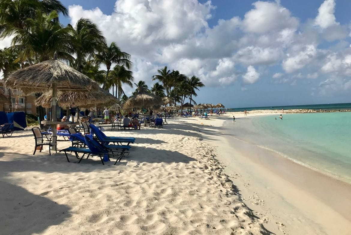 sandy beach in aruba