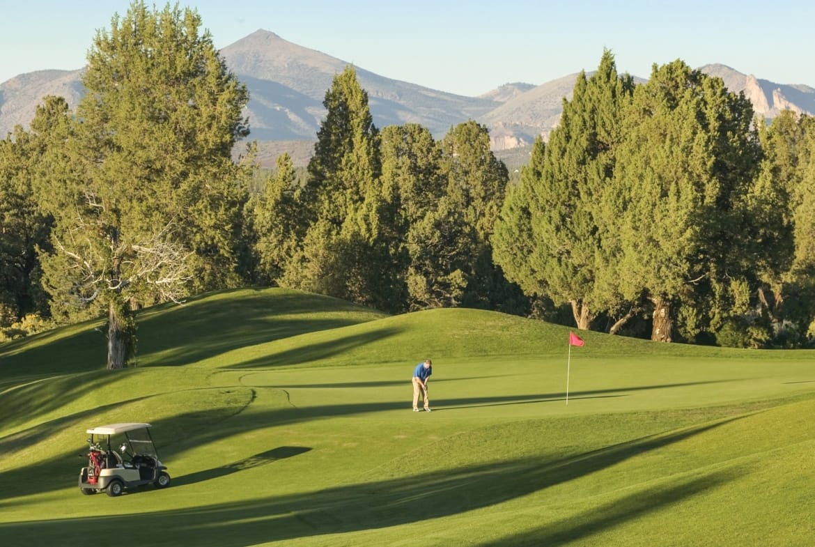 eagle crest resort redmond oregon golf