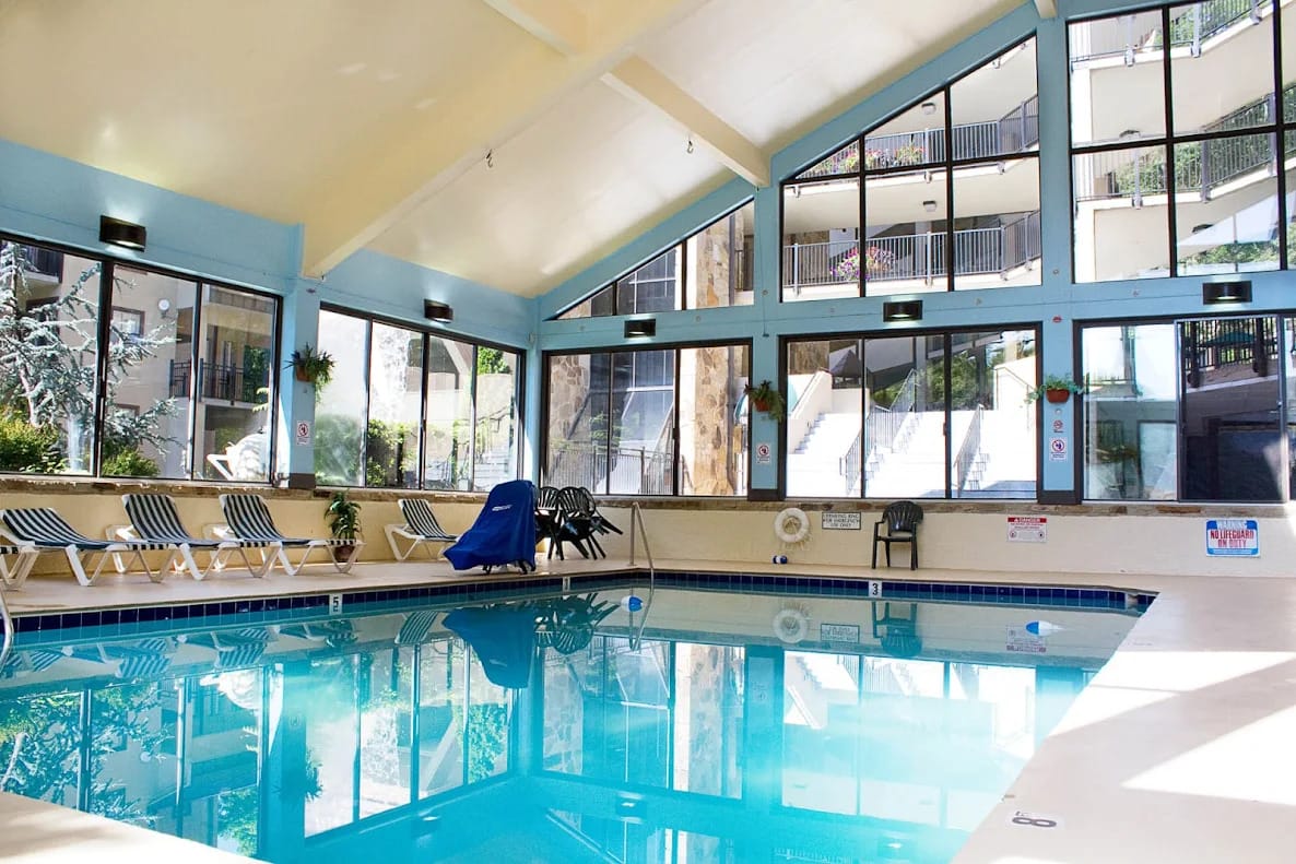 Gatlinburg Town Square Pool