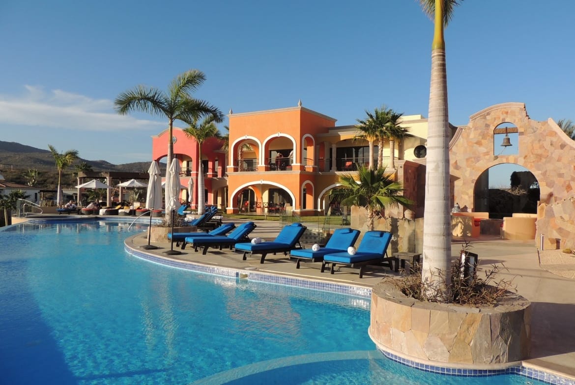 hacienda encantada resort