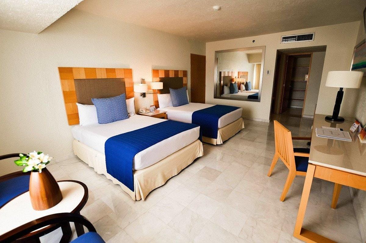 Rhc At Park Royal Piramides Cancun Bedroom