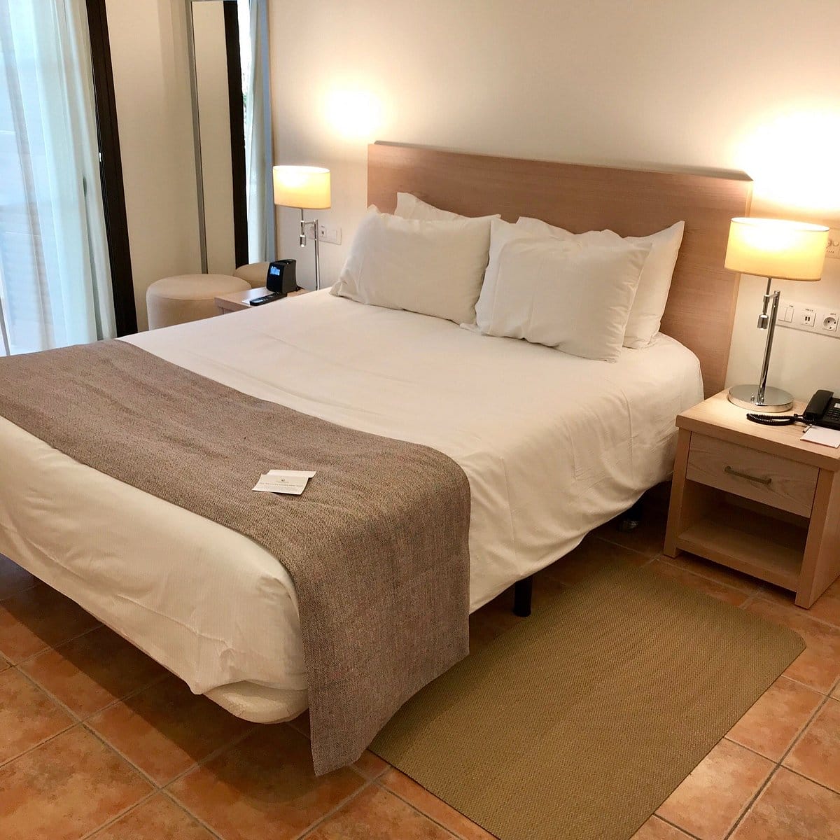 Royal Sunset Beach Club