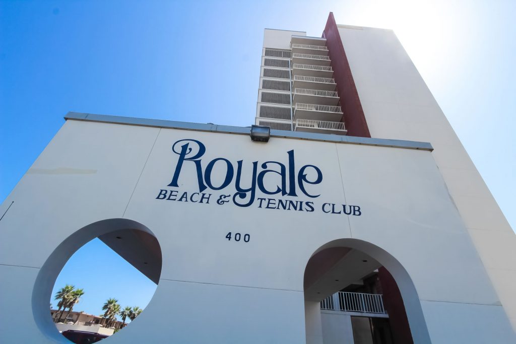 Royale Beach And Tennis Club