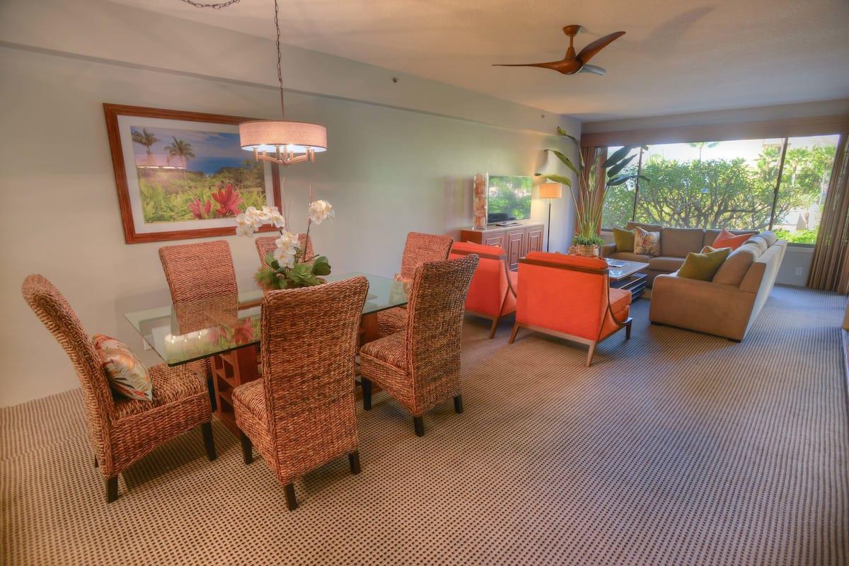 Sands Of Kahana Vacation Club dining area