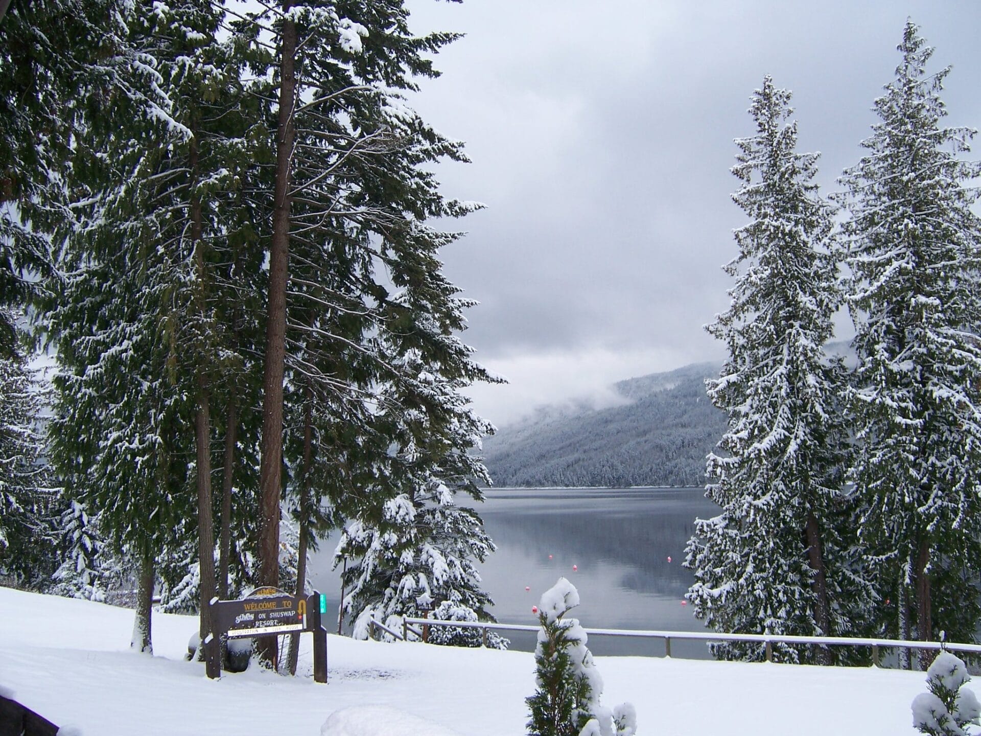 St. Ives Resort On Shuswap