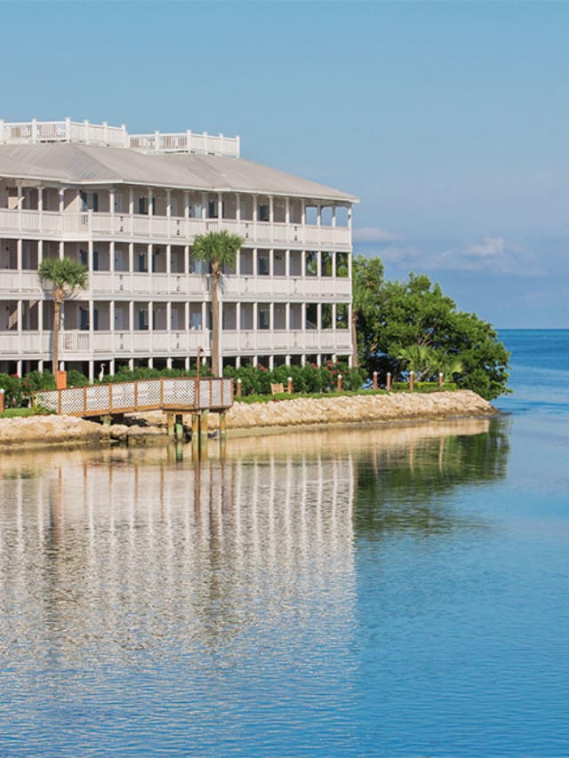 best beach resort destinations featured img