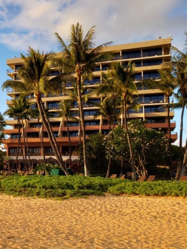 Discover Tropical Bliss at Marriott Maui Ocean Club