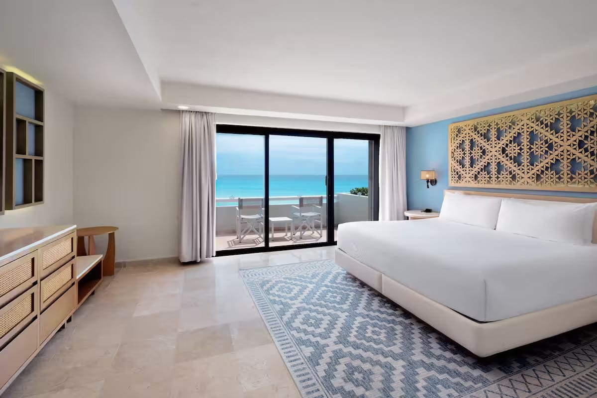 Wyndham Grand Cancun All Inclusive Resort & Villas Bedroom