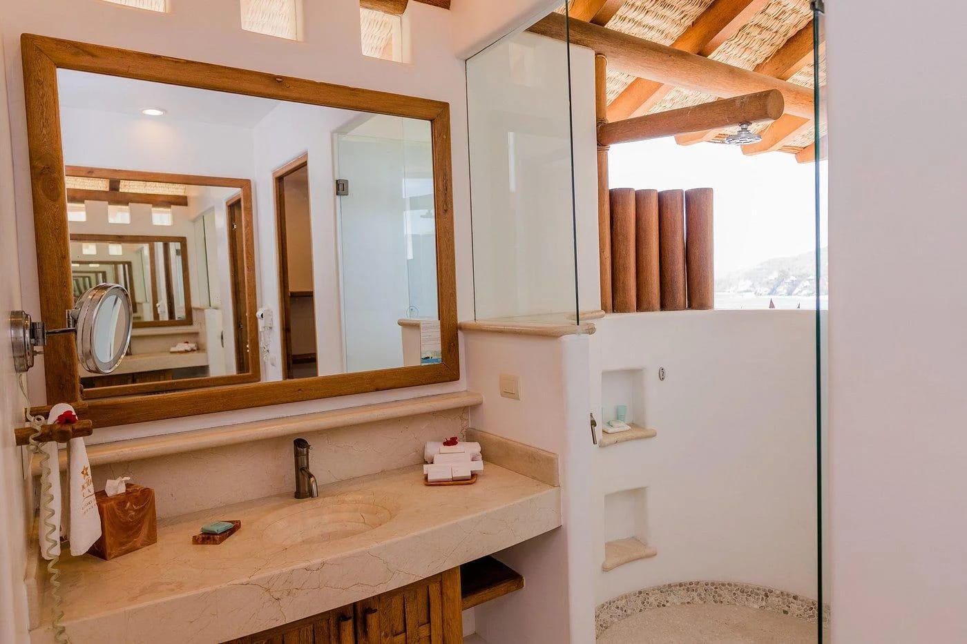 Pacifica Grand Resort & Spa Zihuatanejo Bathroom